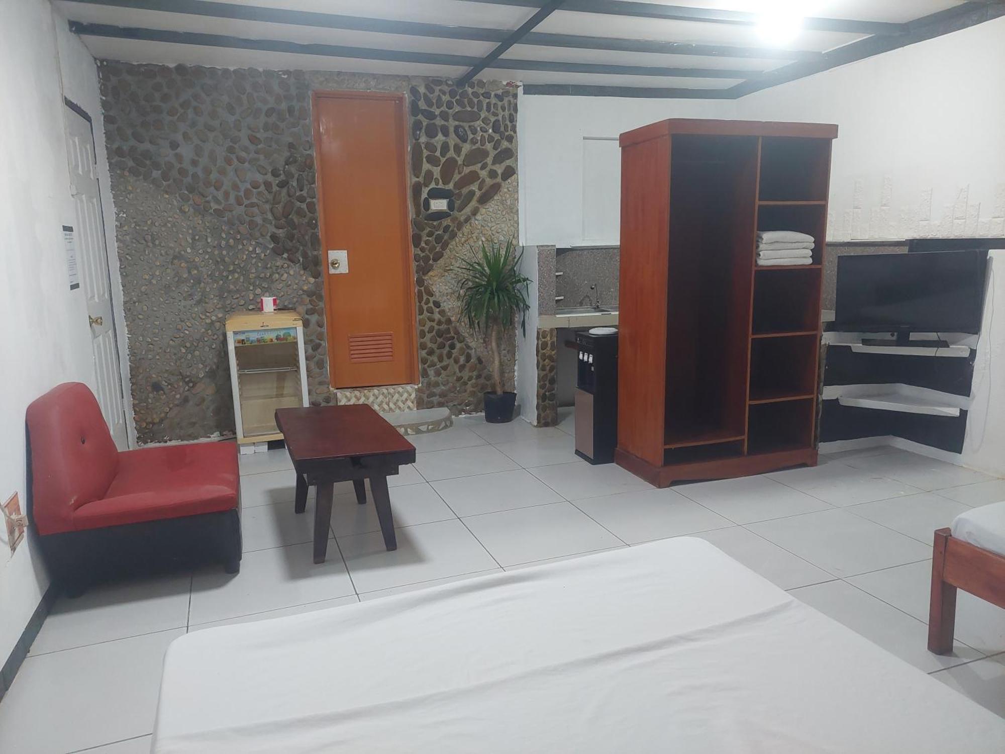 Larmar Bed And Breakfast Puerto Princesa Εξωτερικό φωτογραφία